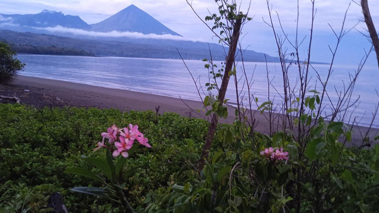 Gemo Beach Hotel Keli Luaran gambar